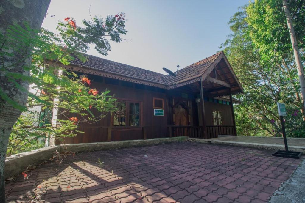 De Serenity - Exclusive Jungle Retreat Katil Seremban