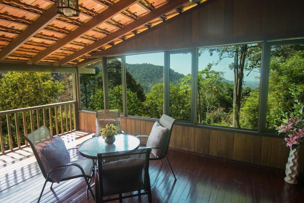 De Serenity - Exclusive Jungle Retreat *